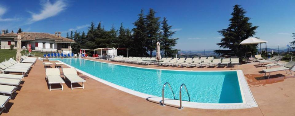 Agriturismo Ca Mignone Урбино Екстериор снимка